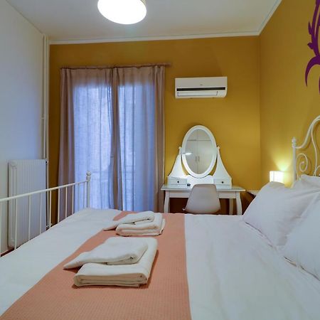 Spacious Central Flat☆3Min To Metro☆Ac|Netflix|Pc Афины Экстерьер фото